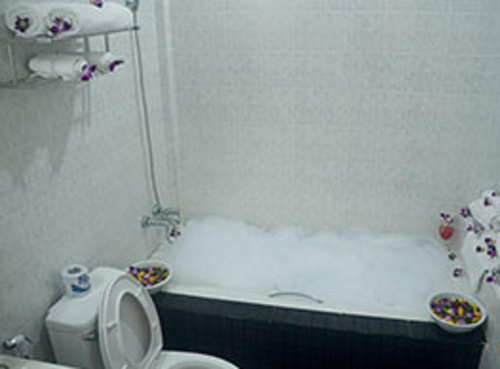 Diamond Crown Hotel Дауей Екстериор снимка
